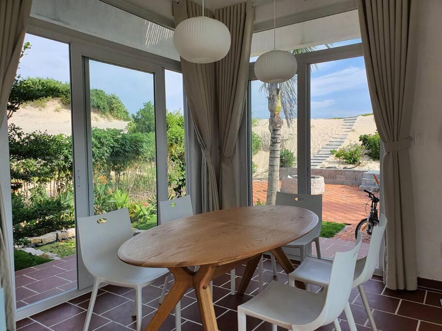 Ho Lan Retreat, Villa Mat Bien Danh Cho 8 Nguoi. Pho Tri Buitenkant foto