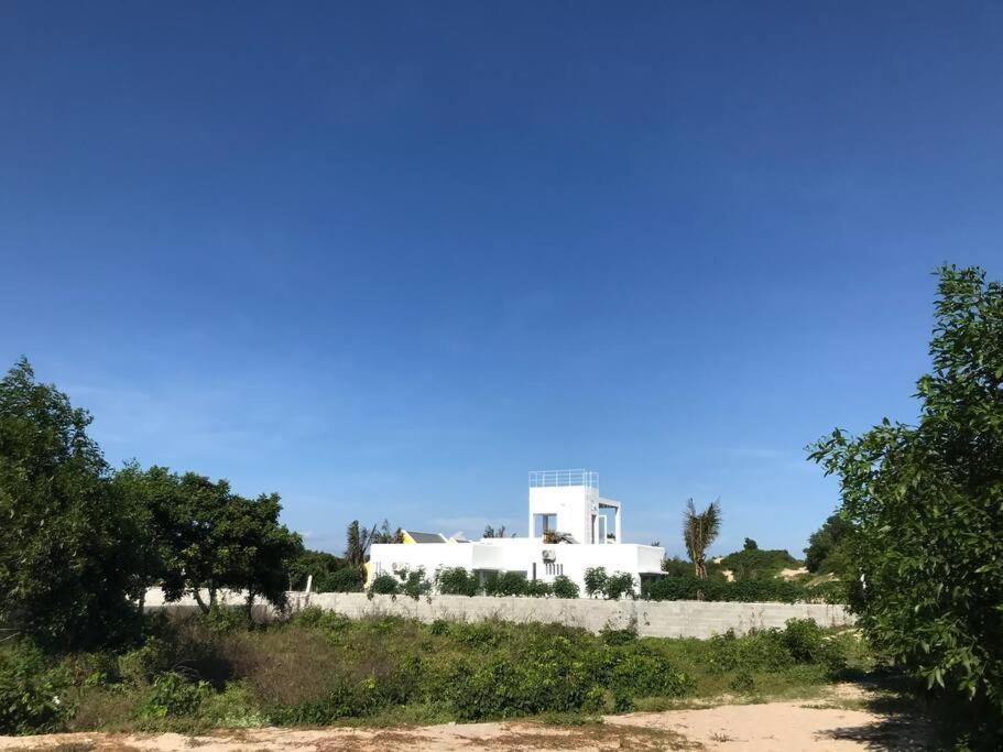 Ho Lan Retreat, Villa Mat Bien Danh Cho 8 Nguoi. Pho Tri Buitenkant foto