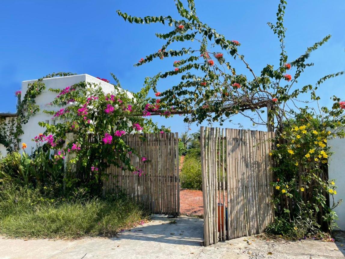Ho Lan Retreat, Villa Mat Bien Danh Cho 8 Nguoi. Pho Tri Buitenkant foto