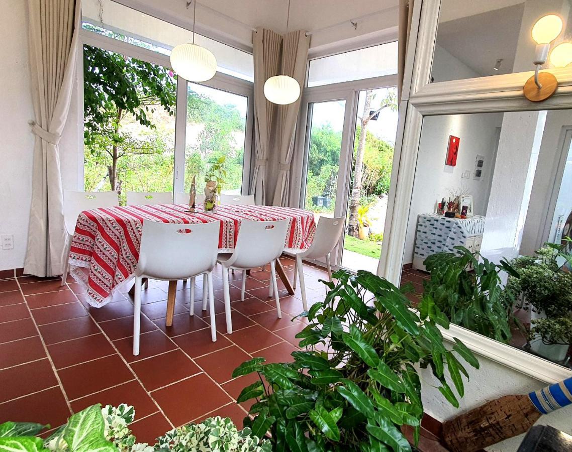Ho Lan Retreat, Villa Mat Bien Danh Cho 8 Nguoi. Pho Tri Buitenkant foto